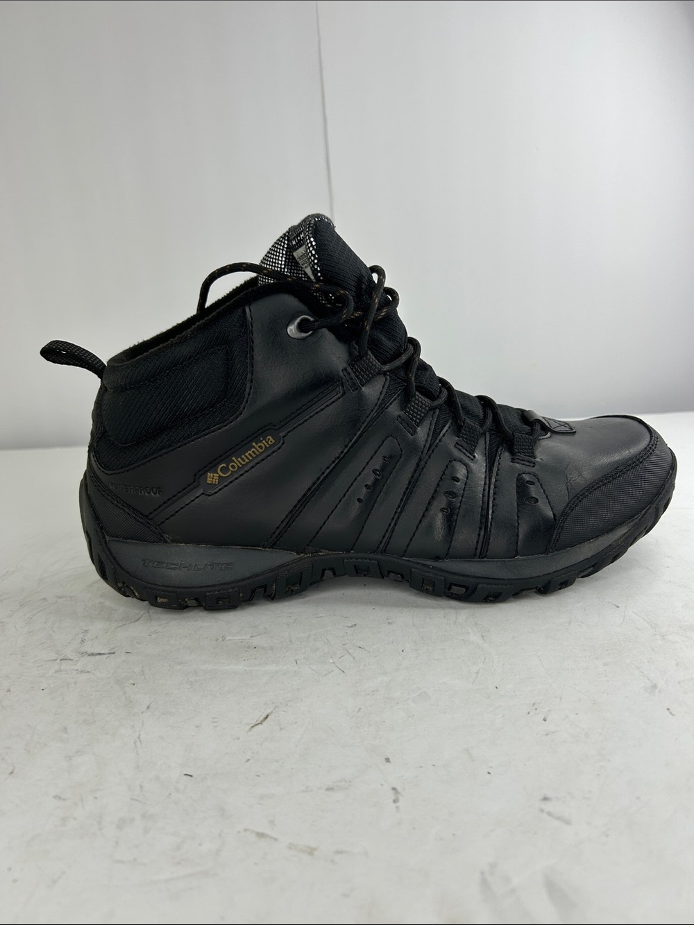 Columbia Men’s Black Mid-Top Waterproof Hiking Boot
